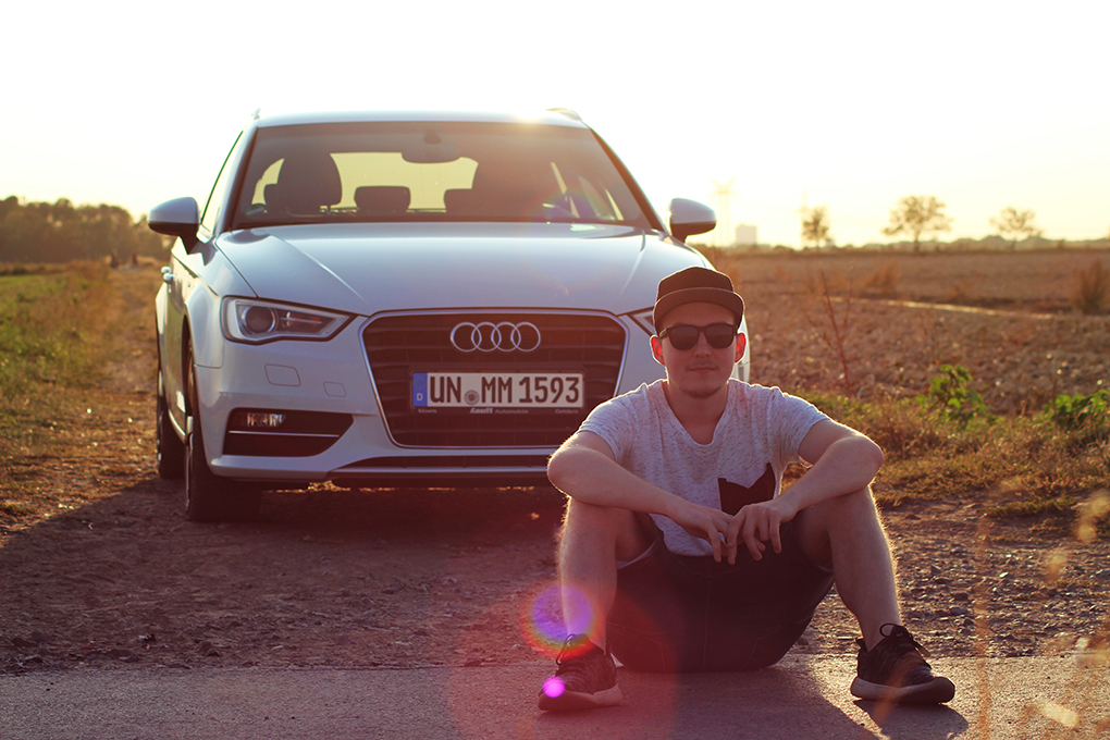 Audi im Abendlicht