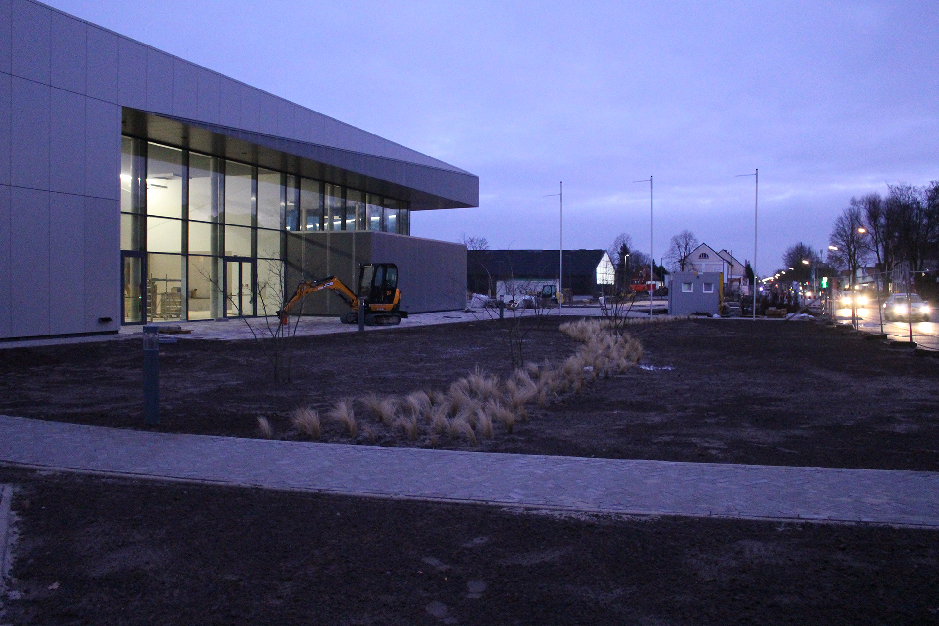 Stadthalle bei Nacht